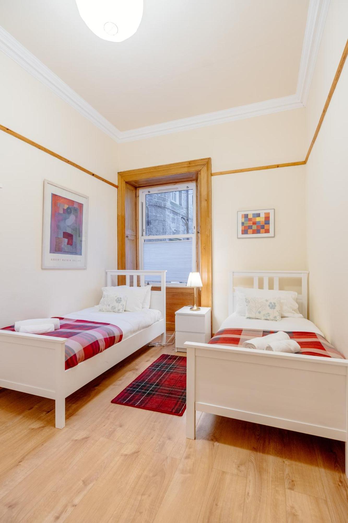 Beautiful Spacious Ground Floor Newington Flat Edimburgo Esterno foto