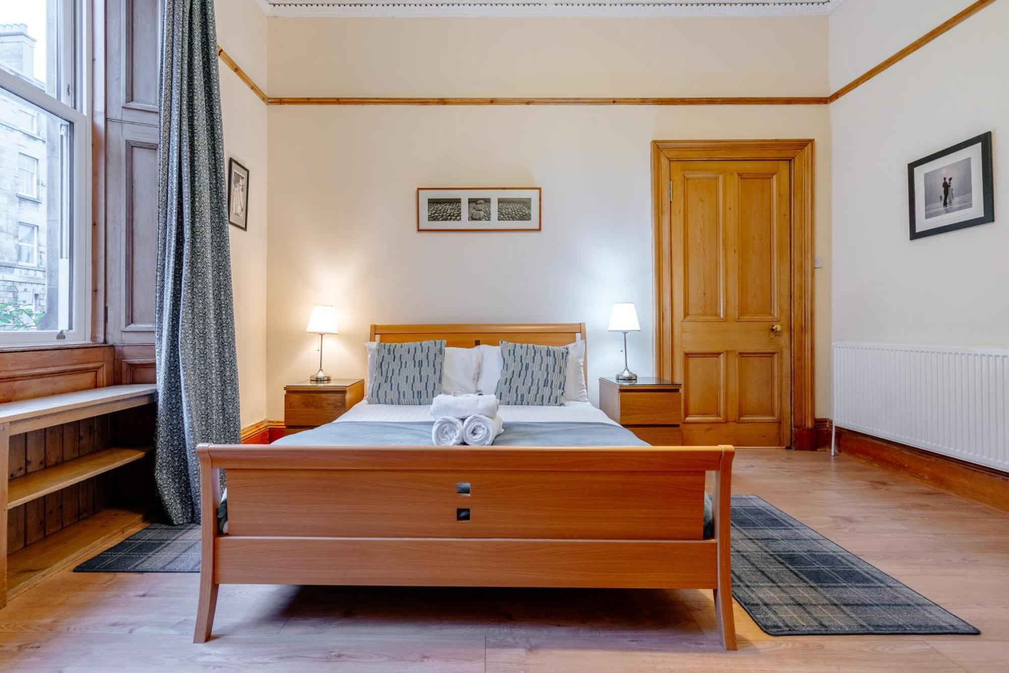 Beautiful Spacious Ground Floor Newington Flat Edimburgo Esterno foto